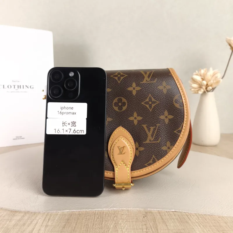 Louis Vuitton Crossbody Bag Tambourin Monogram PVC One Size 18 × 8 × 15 cm — cover view 5 of 6