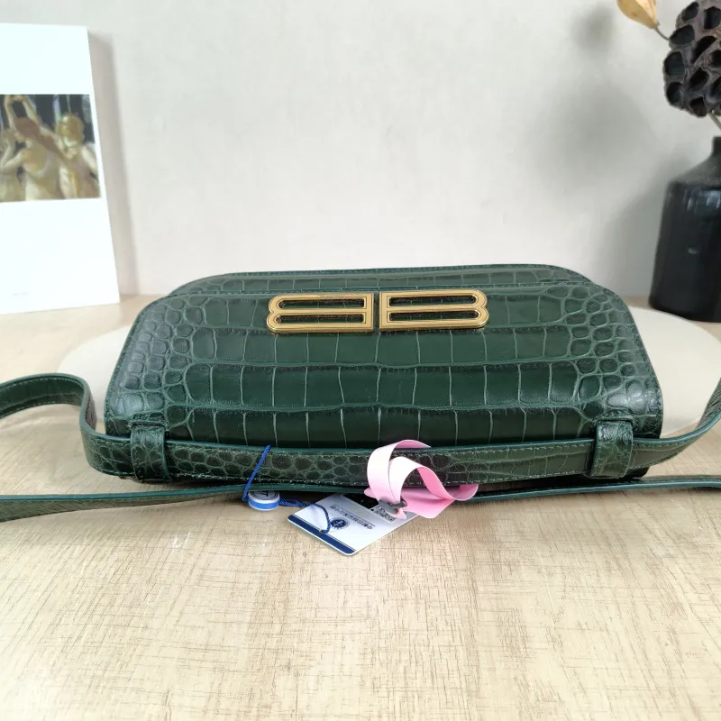 BALENCIAGA Shoulder Bag GOSSIP Green Calfskin Small 23.5 × 10.5 × 12.5 cm — detail view 1 of 12