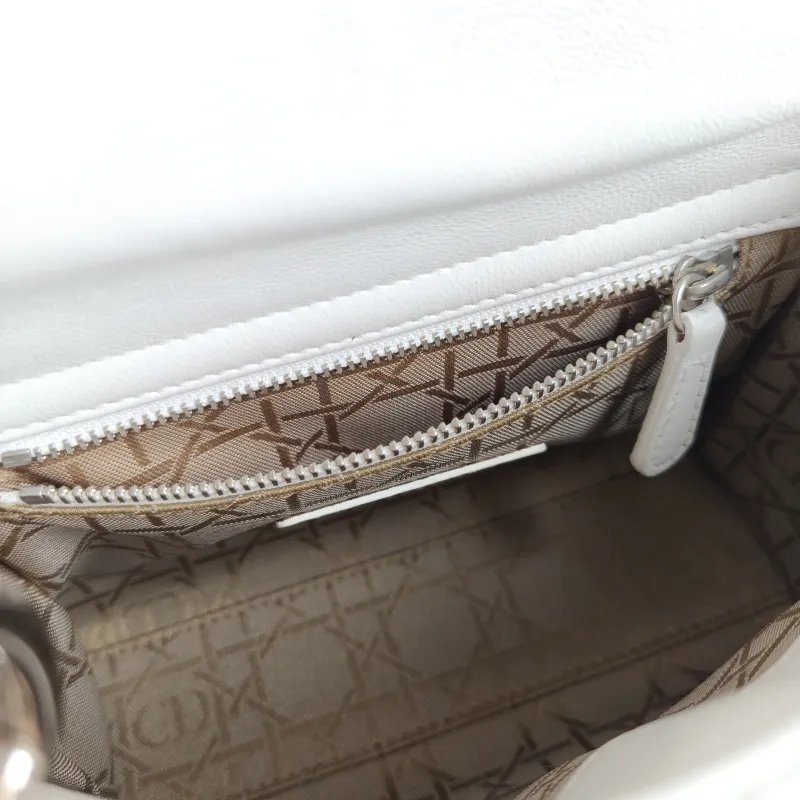 DIOR Crossbody Bag Lady Lady Dior Bag White Lambskin Mini 17 × 7 × 15 cm Conditioned — detail view 5 of 11