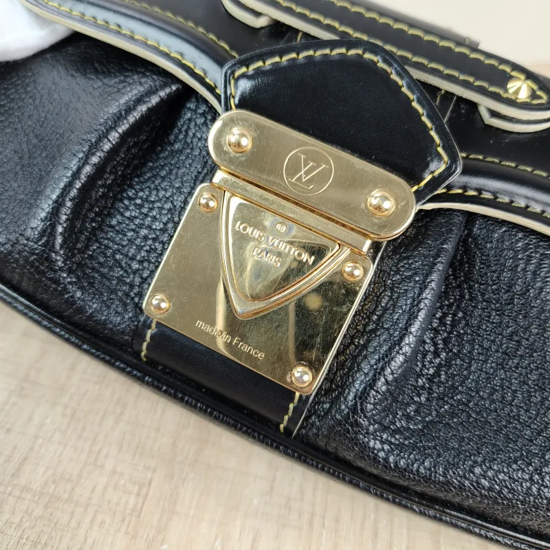 Louis Vuitton Suhali Vintage Black Calfskin One Size 23 × 4 × 12 cm — detail view 10 of 12