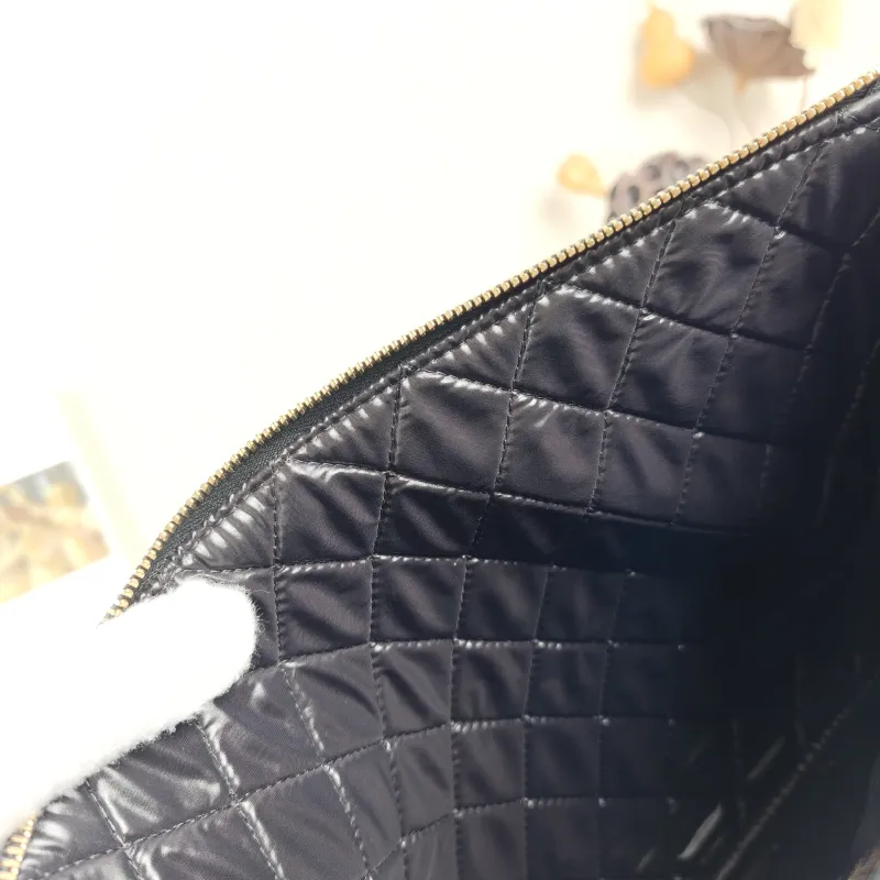 Chanel Clutch Clutch Black One Size28*20 — detail view 2 of 9