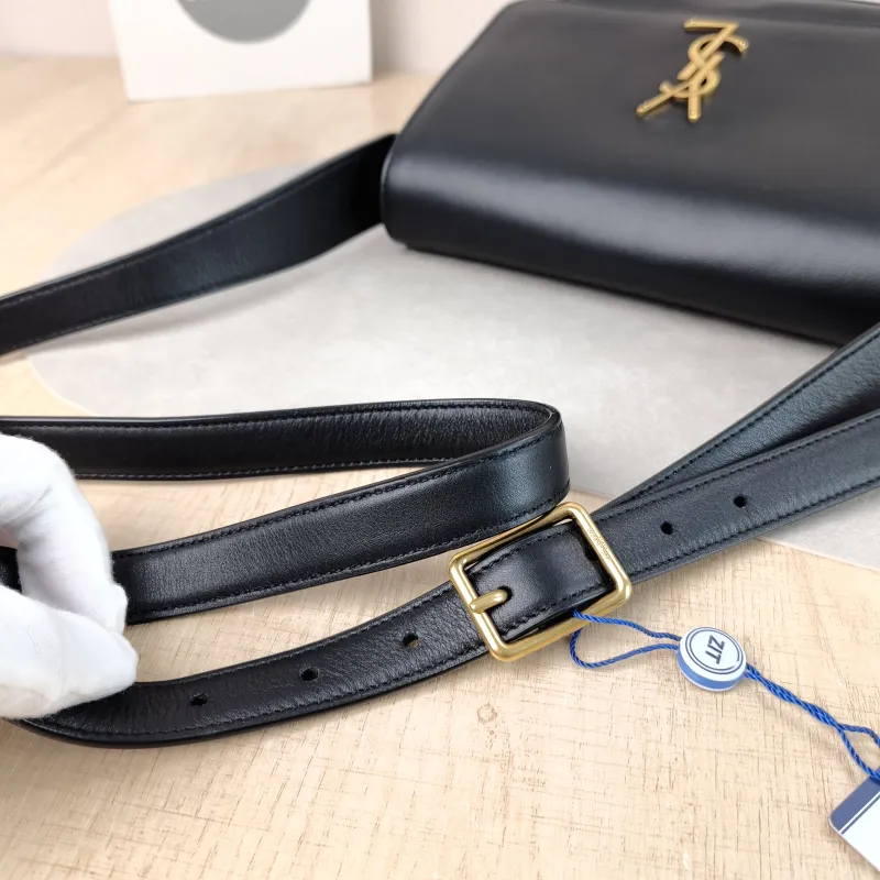 SAINT LAURENT Crossbody Bag Niki Besace Messenger Bag Black Calfskin Small 21.5 × 9.5 × 16 cm — detail view 6 of 13