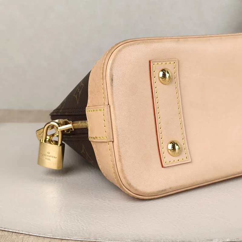 Louis Vuitton Crossbody Bag Alma BB Monogram PVCBB23.5 × 11.5 × 17.5 cm — detail view 1 of 14