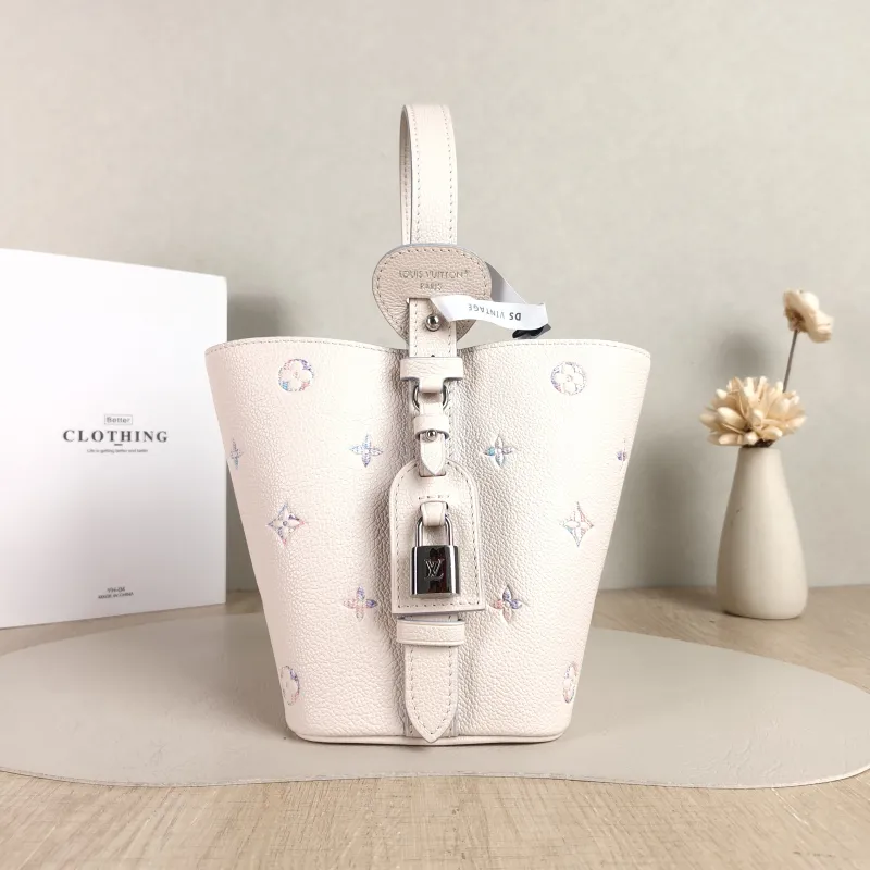 Louis Vuitton Top Handle Bag Collection White Calfskin BB 16 × 12 × 18 cm