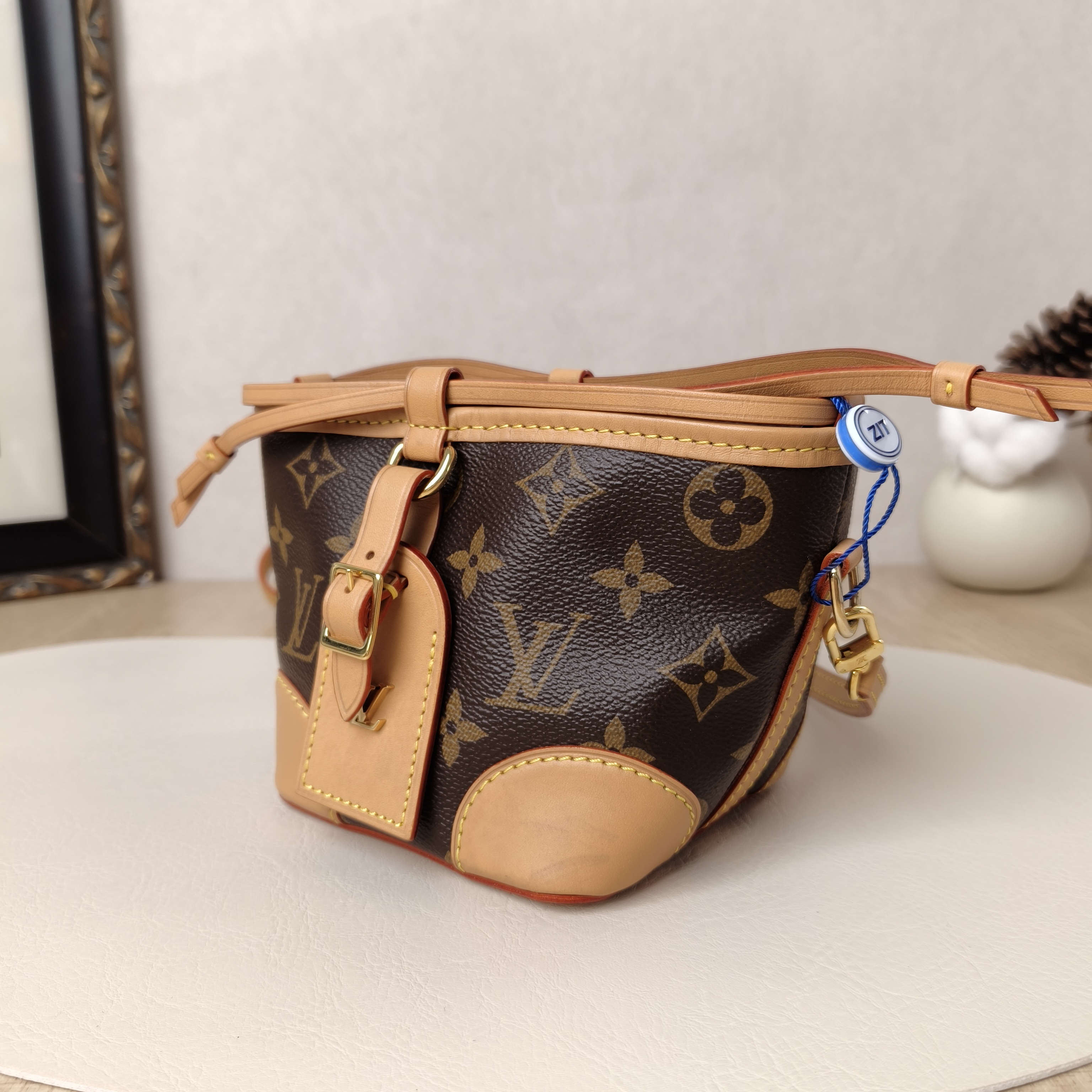 Louis Vuitton Crossbody Bag NOÉ PURSE Monogram PV Cmini11.5 × 11.5 × 12 cm — cover view 2 of 11