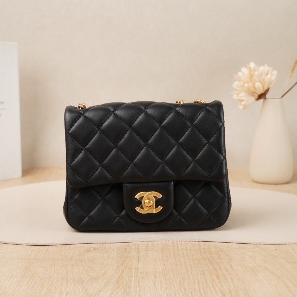 Chanel cf mini Black with Gold-Tone Hardware Lambskin Microchip Edition · 17 × 8 × 13.5 cm