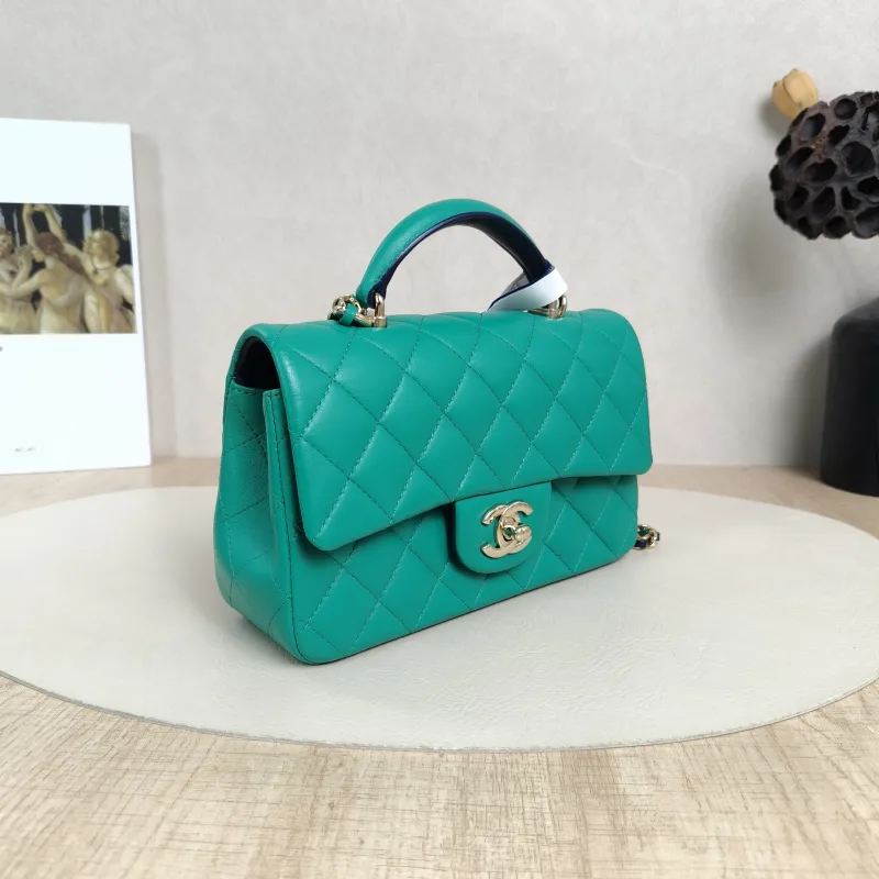 Chanel Crossbody Bag mini Green Lambskin mini20 × 6 × 12 cm — cover view 3 of 6