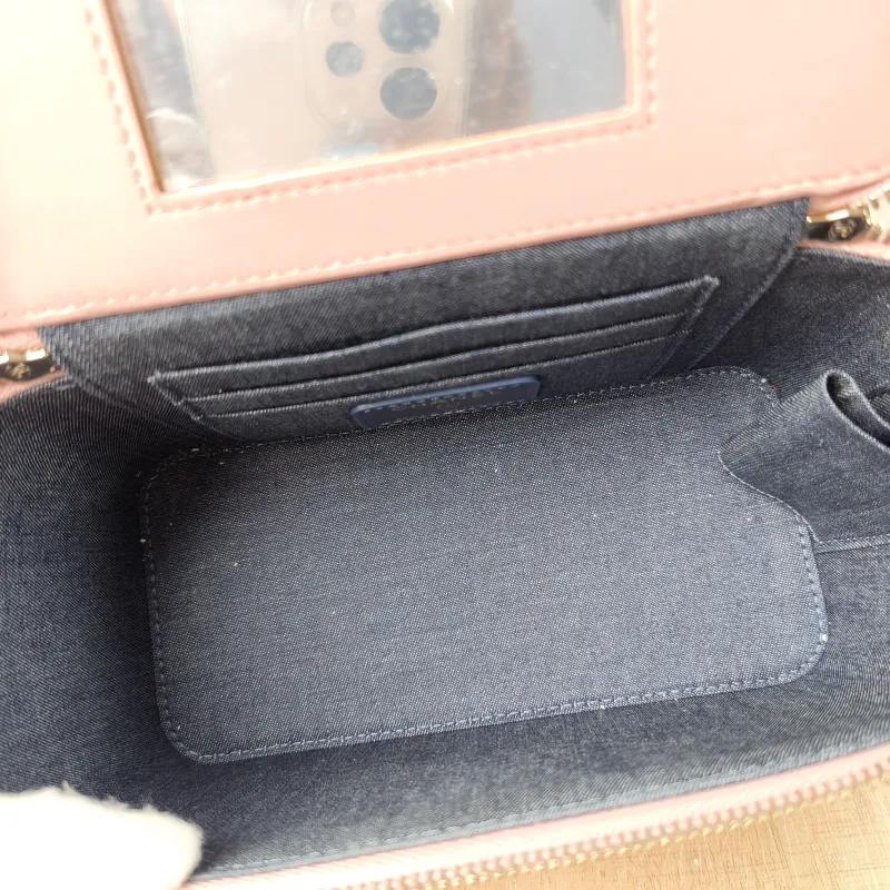 Chanel Crossbody Bag Edition Pink Lambskin One Size 16 × 8 × 9.5 cm 31 — detail view 6 of 12