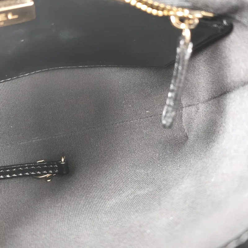Chanel Crossbody Bag31Bag Black Waxed Leathermini23 × 5.5 × 22 cm — detail view 2 of 11