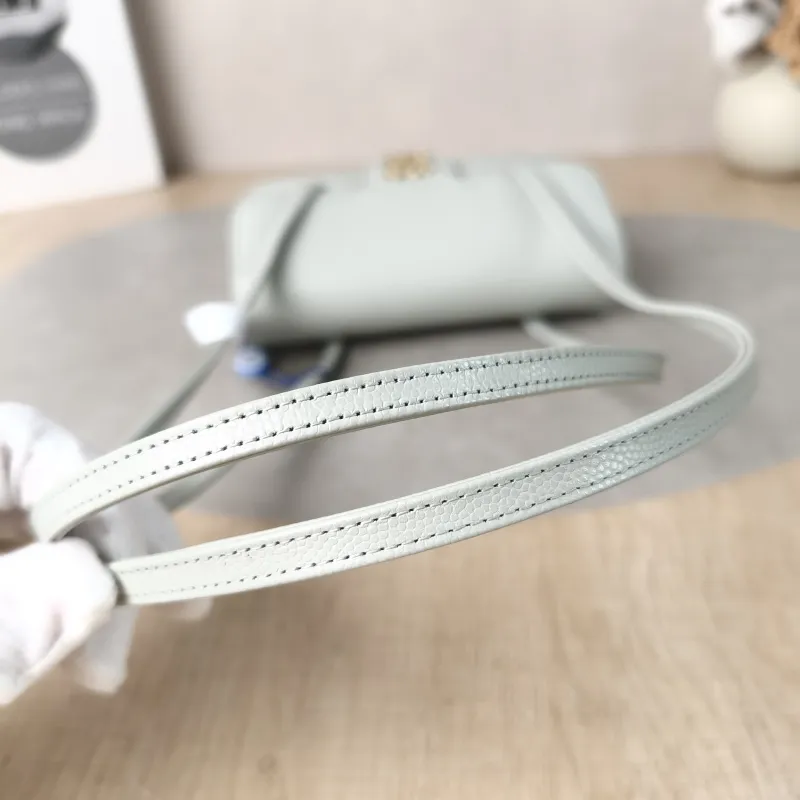 Chanel Shoulder Bag preppy coco Green Grained Calfskinmini17 × 5 × 11.5 cm — detail view 9 of 12