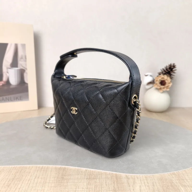 Chanel Crossbody Bag Vanity Case Bag Black Grained Calfskin One Size 21.5 × 7.5 × 19 cm — cover view 2 of 5