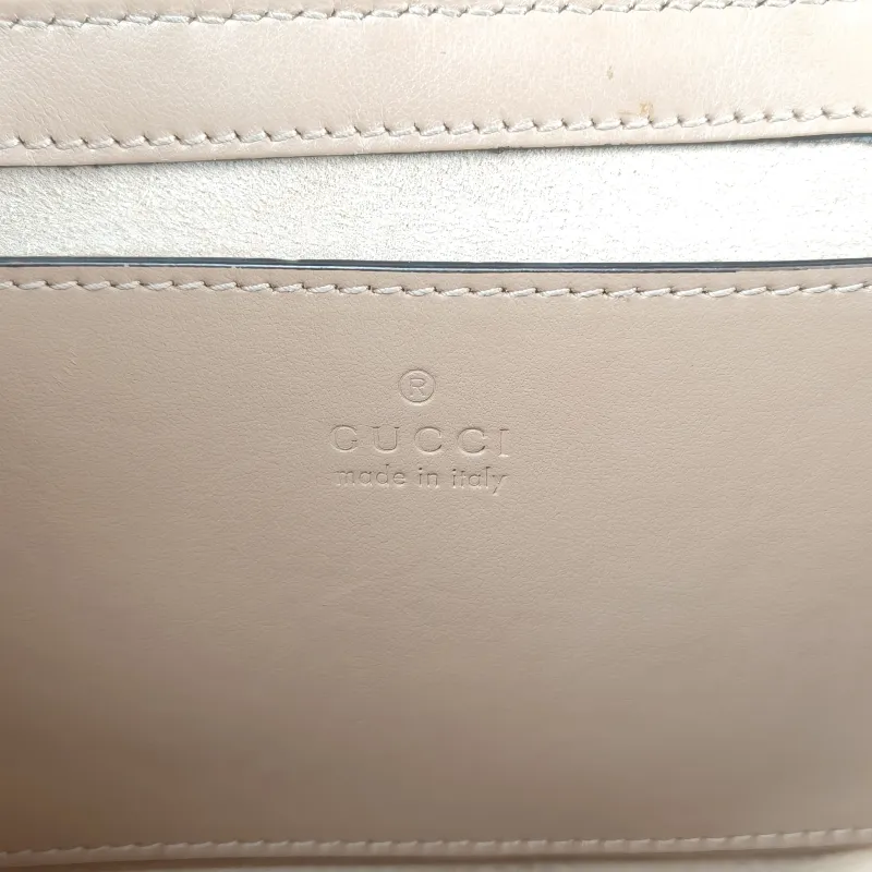 GUCCI Crossbody Bag GG Marmont Small Marmont 22 Taupe Calfskin Small 22 × 6 × 13 cm — detail view 10 of 12