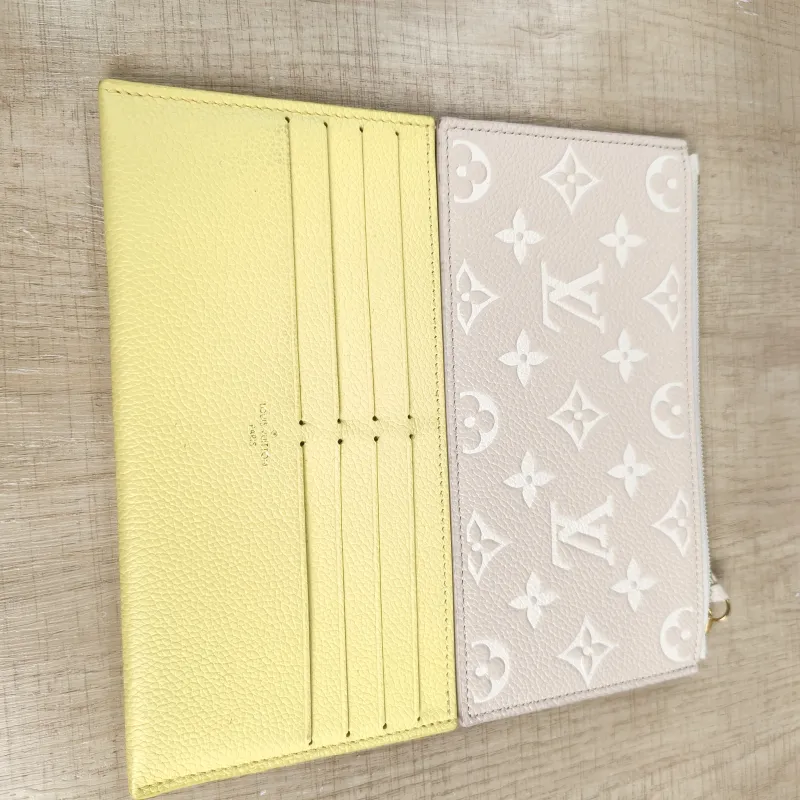 Louis Vuitton Crossbody Bag Pochette Félicie Colorblock Calfskin Small21 × 3 × 12 cm — detail view 2 of 16