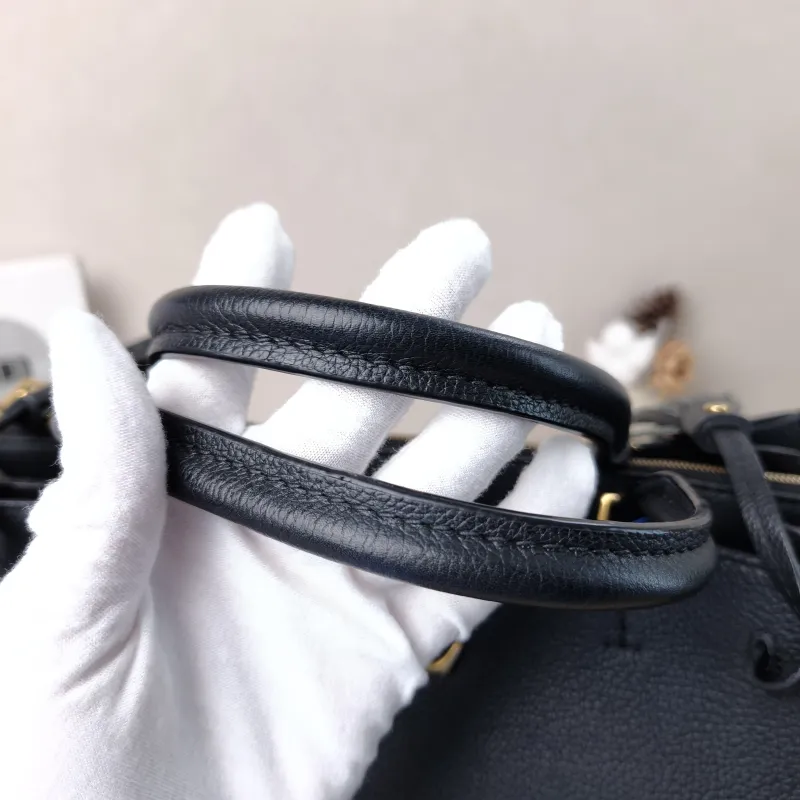 Louis Vuitton Crossbody Bag LOCKMETO Top Handle Bag Black Calfskin One Size 38 × 15.5 × 24 cm — detail view 3 of 11