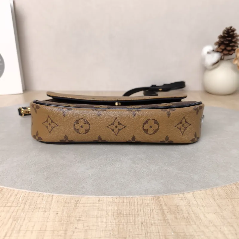 Louis Vuitton Crossbody Bag IVY Monogram PVC Small23.5 × 4.3 × 12 cm — cover view 4 of 5
