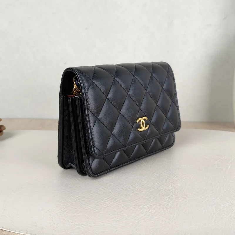 Chanel Crossbody Bag woc Black Lambskin One Size15.5 × 5 × 11 cm — cover view 2 of 6