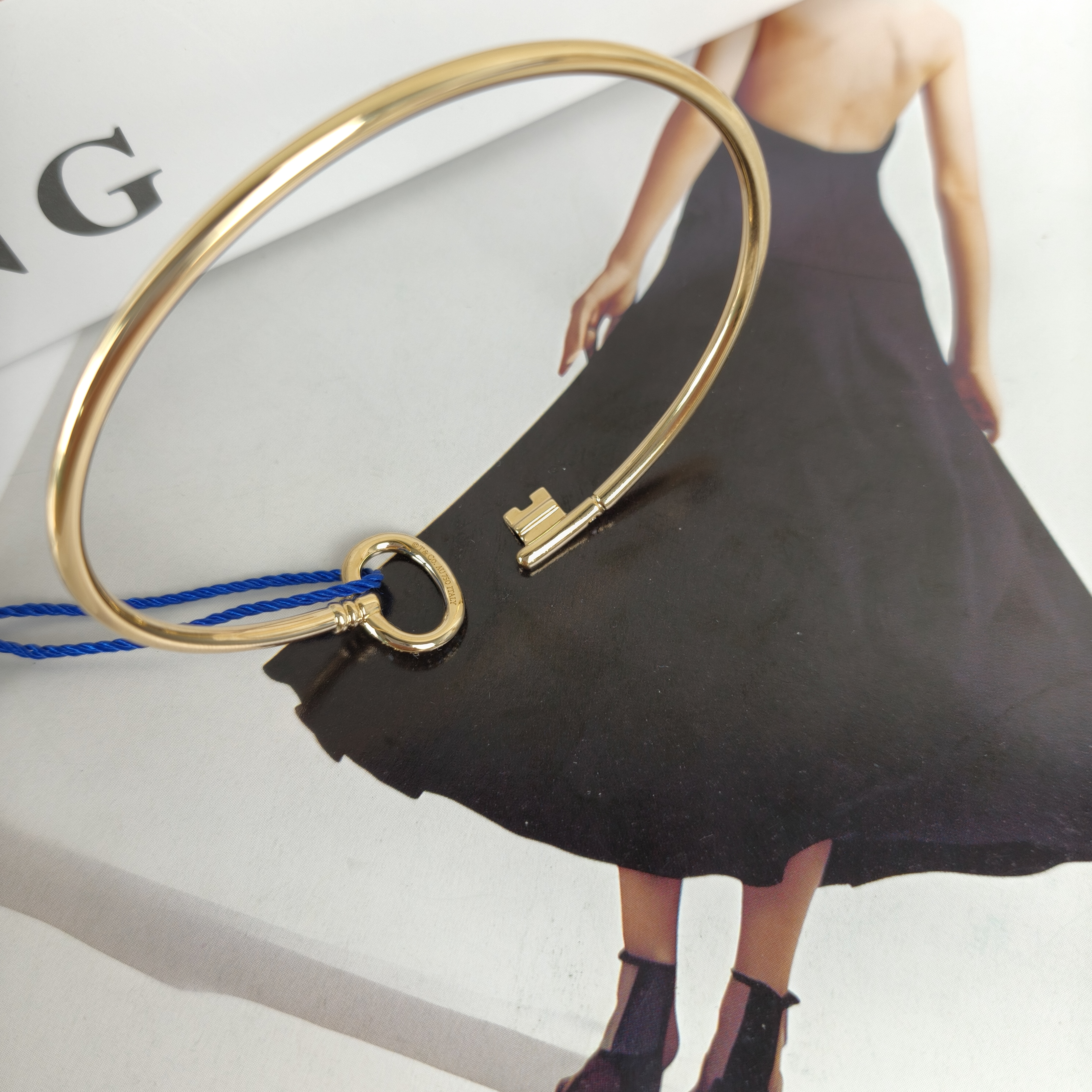 Tiffany&Co. Keys Collection Bangle Medium18k · Box · 18㎝ — cover view 8 of 9