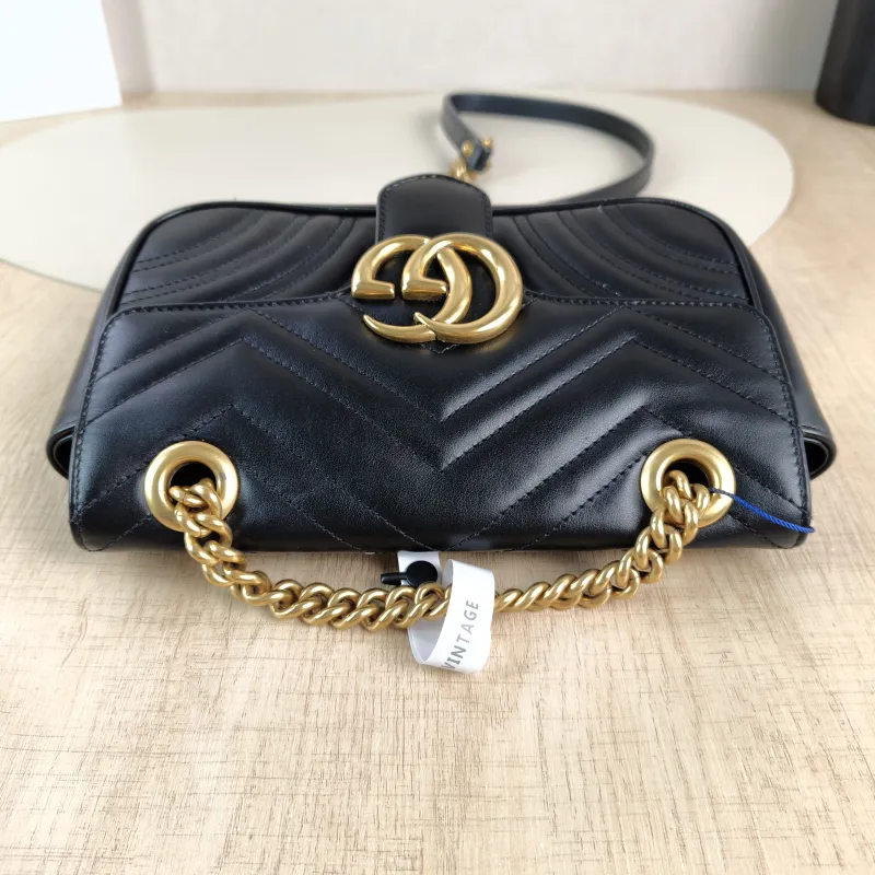 GUCCI Crossbody Bag GG Marmont Small Marmont 22 Black CC alfskin Small 22 × 6 × 13 cm — detail view 2 of 13