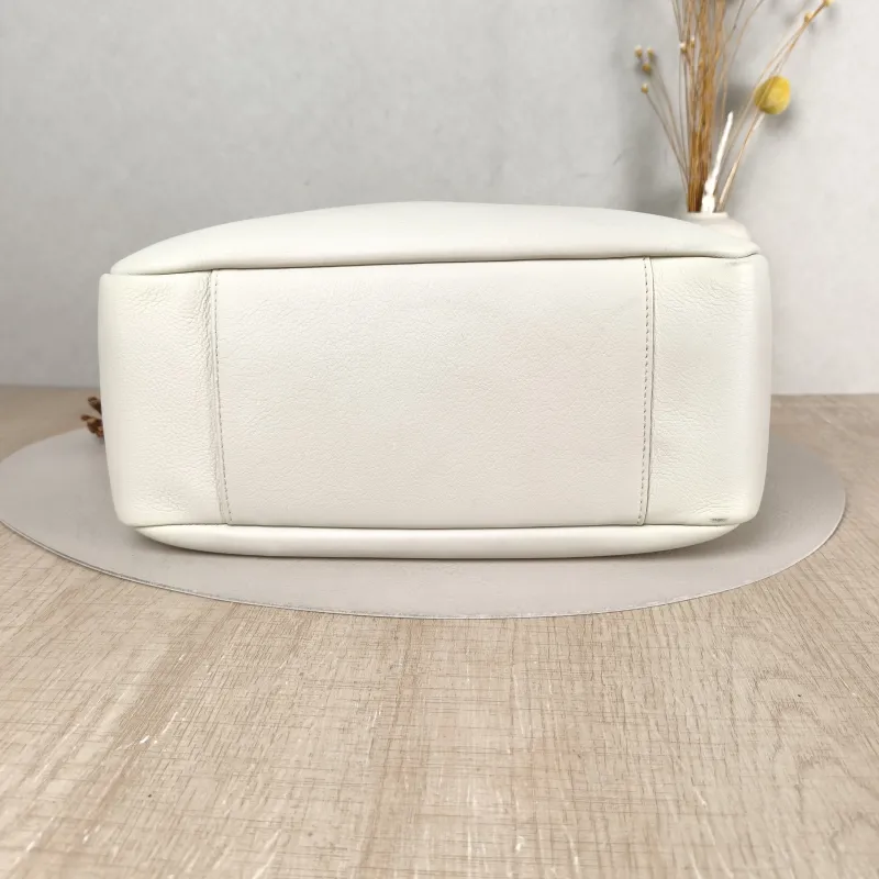 SAINT LAURENT Shoulder Bag LE 5 À 7 Hobo White Calfskin Large 30 × 13 × 31 cm — cover view 2 of 5