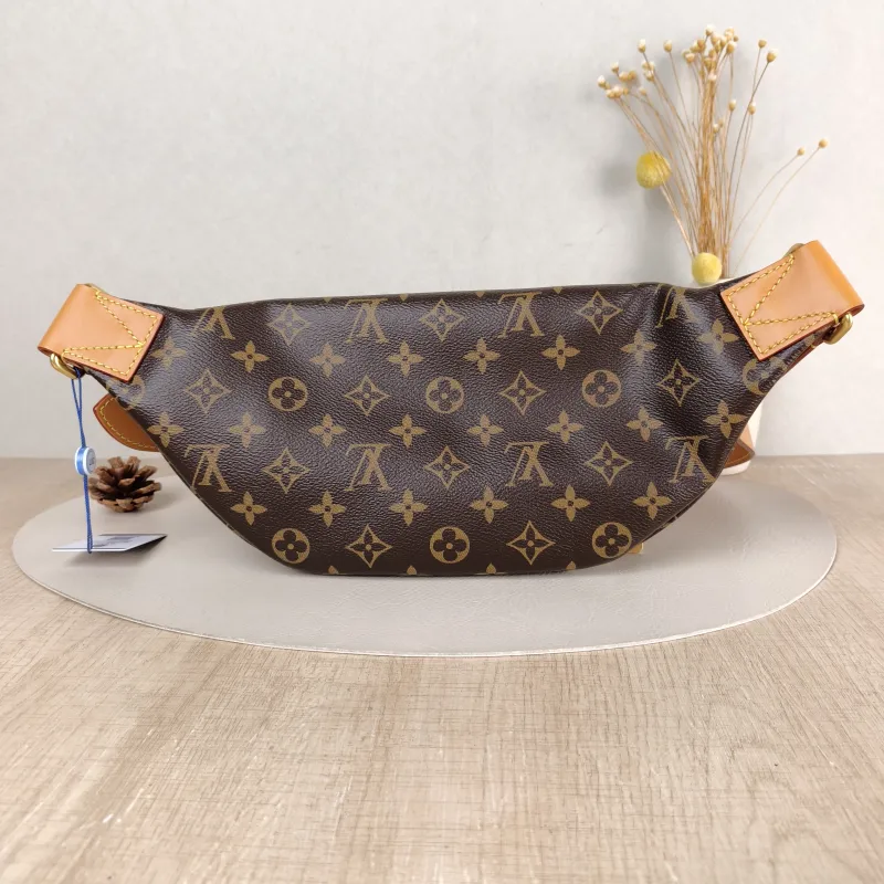 Louis Vuitton Belt Bag Rush Belt Bag Monogram PVC One Size 30 × 8 × 15 cm — cover view 3 of 5