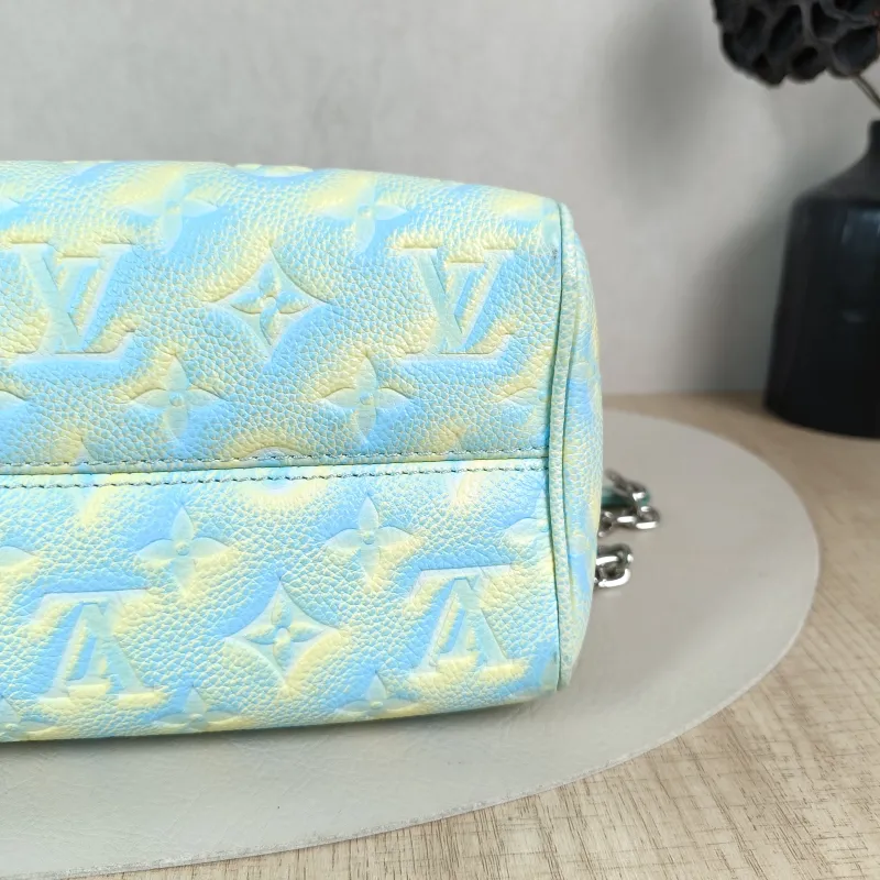 Louis Vuitton Crossbody Bag Speedy20 Calfskin One Size 20.5 × 12 × 13.5 cm — detail view 8 of 11