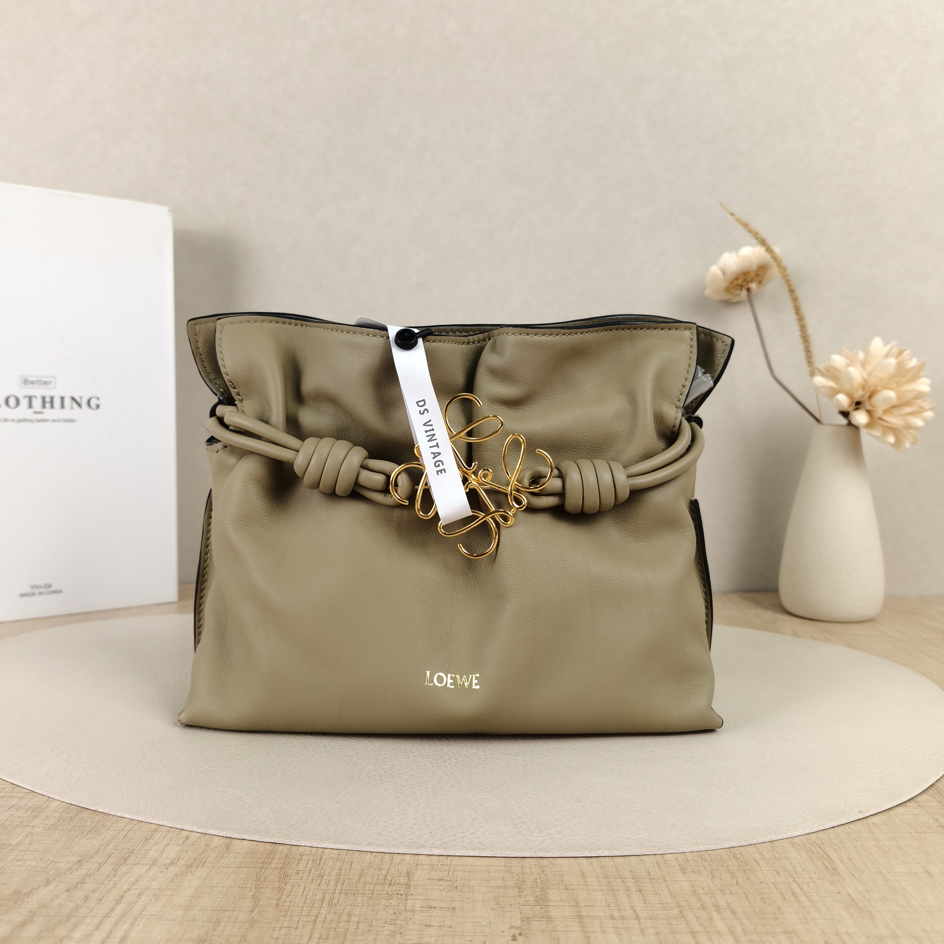 LOEWE Crossbody Bag Flamenco Green Calfskin24 × 9 × 18 cm