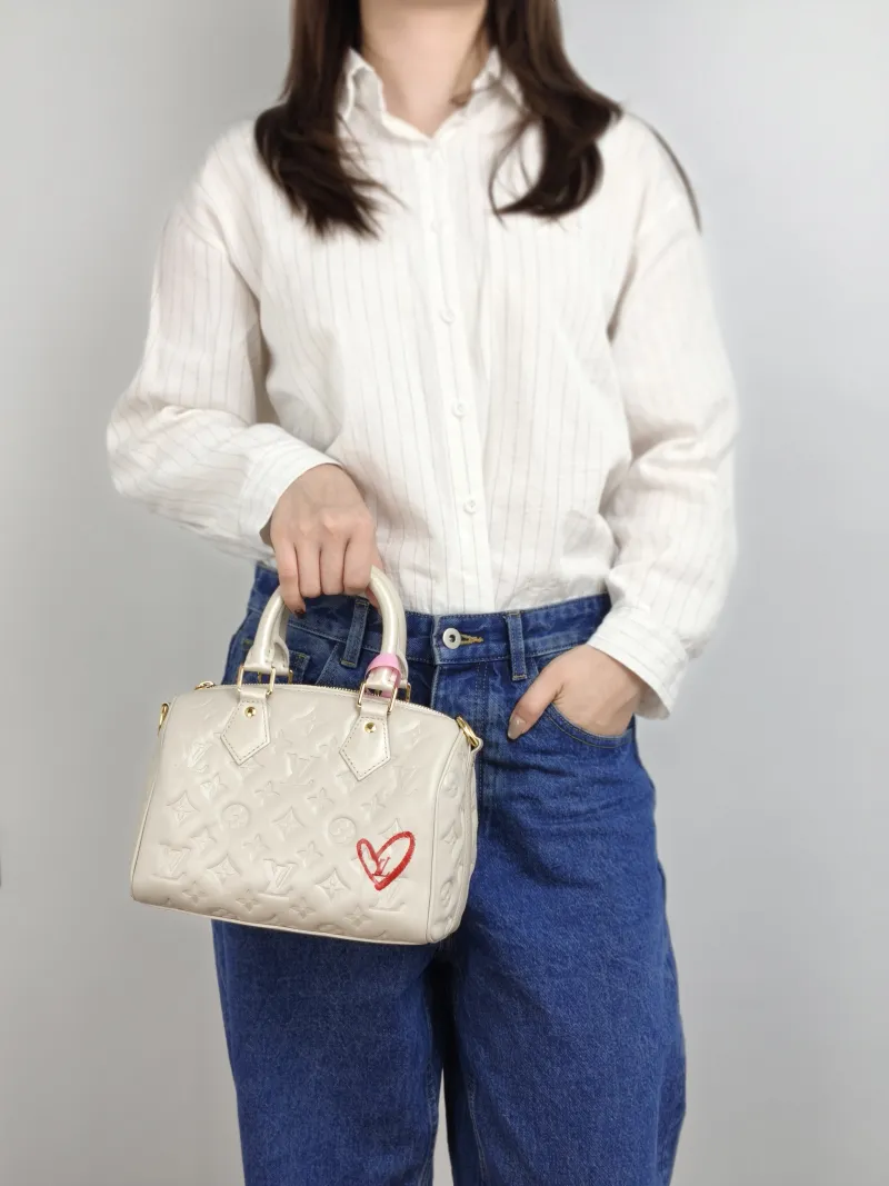 Louis Vuitton Top Handle Bag Speedy 22 Edition Grey Calfskin One Size 22 × 15.5 × 12 cm — on-model view 2 of 3