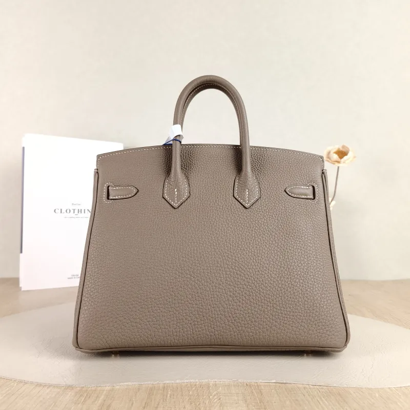 Hermès Top Handle Bag Birkin 25 Gold-Tone Hardware Togo Calfskin Small 25 × 13 × 20 cm K — cover view 5 of 6
