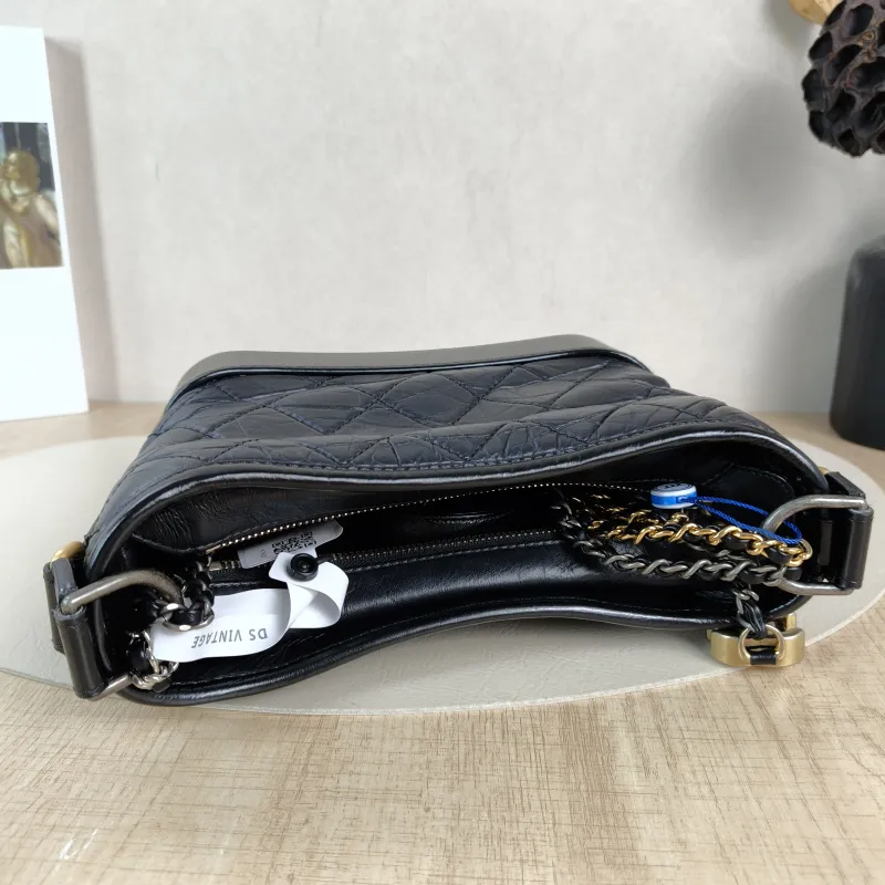Chanel Crossbody Bag Gabrielle Gabrielle Bag Black CC alfskin Small20 × 8 × 15 cm — detail view 7 of 11