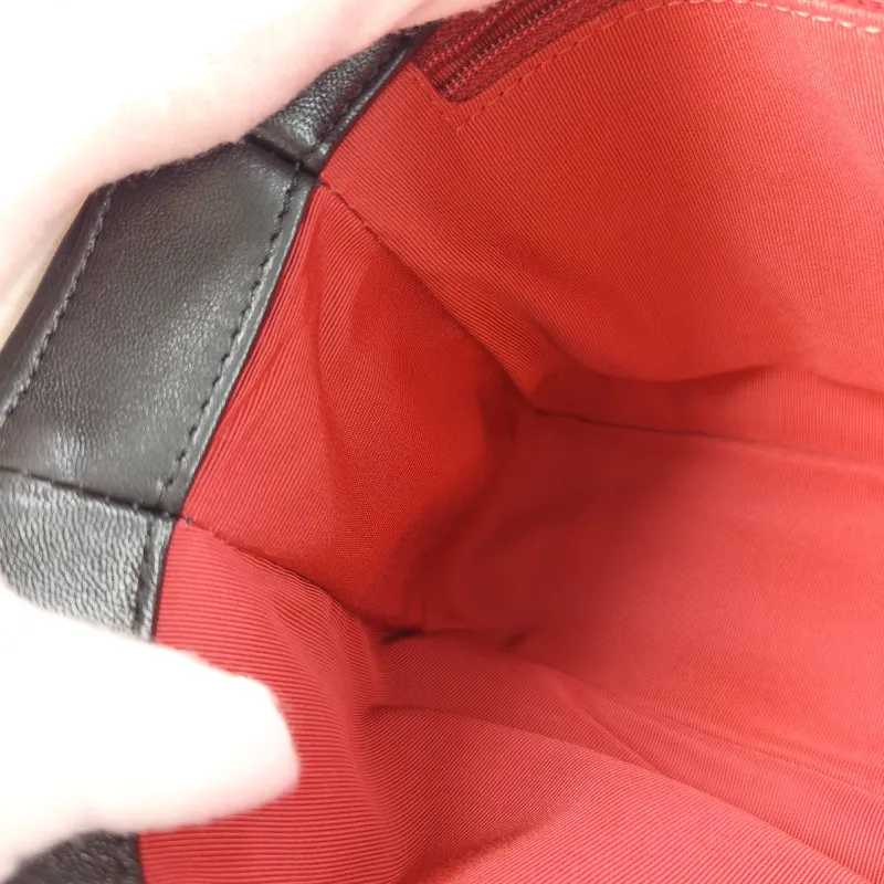 Chanel Crossbody Bag19Bag Small26 × 9 × 16 cm — detail view 13 of 13