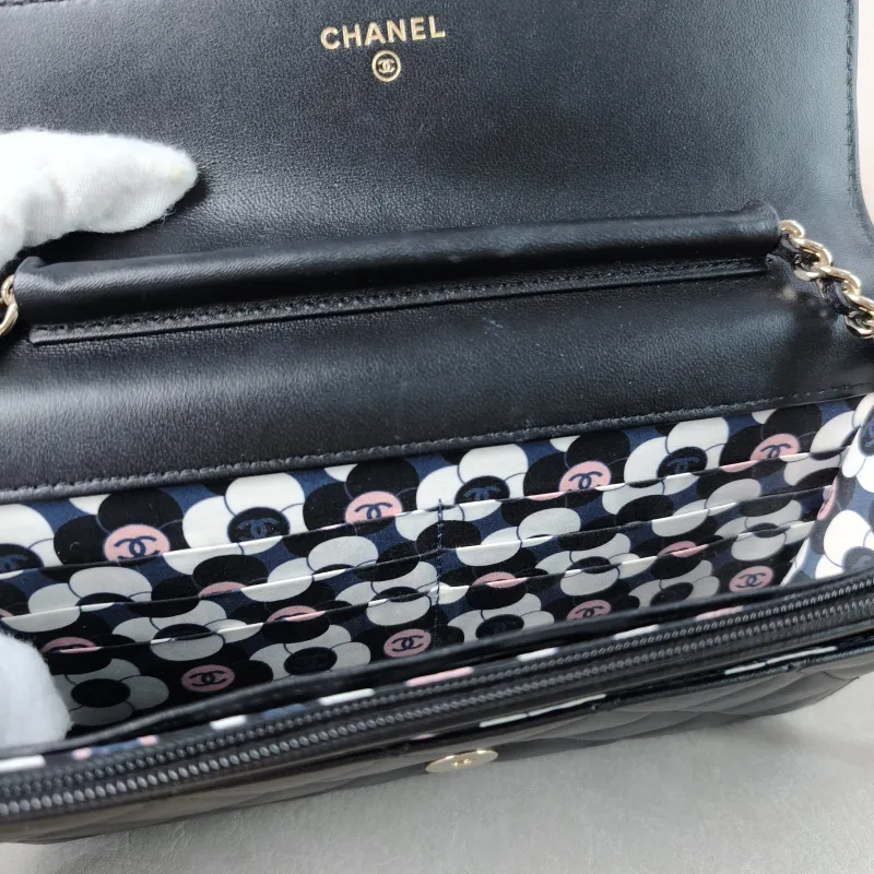 Chanel Crossbody Bag CF WOC Black Lambskin Mini 19.2 × 3.5 × 12.3 cm — detail view 3 of 12