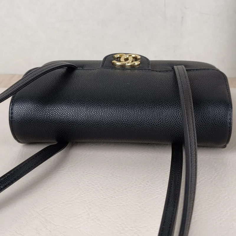 Chanel Crossbody Bag 26p preppy coco Black Grained Calfskin Mini 17 × 5 × 11.5 cm — detail view 11 of 12