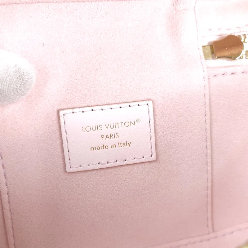 Louis Vuitton Shoulder Bag VANITY POUCH Cosmetic Bag Pink Calfskin One Size 19 × 6.5 × 11.5 cm — detail view 3 of 14