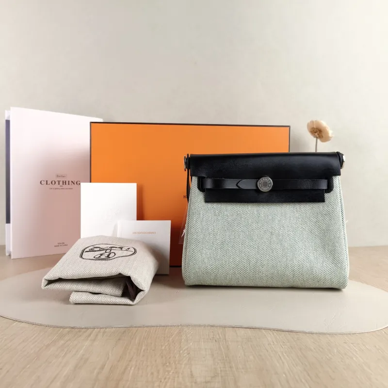 Hermès Crossbody Bag Herbag Zip 20 Beige · Green · Black Calfskin，Canvas Mini 20.5 × 7 × 16.5 cm G — cover view 6 of 6