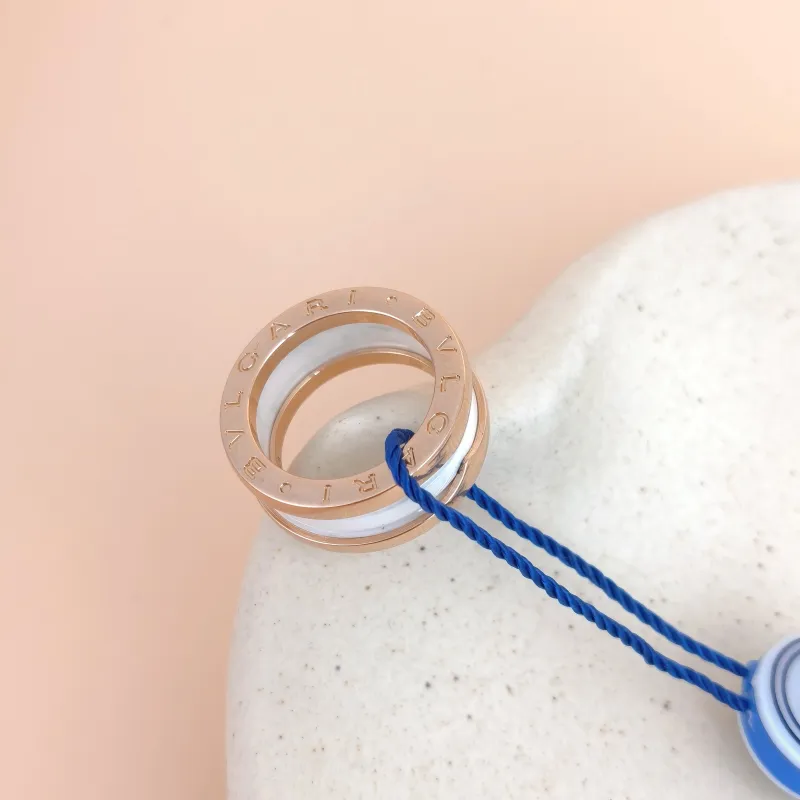 Bvlgari Ring B.zero1Collection Ring Rose Gold 18KR ose Gold One Size 49 — cover view 2 of 6