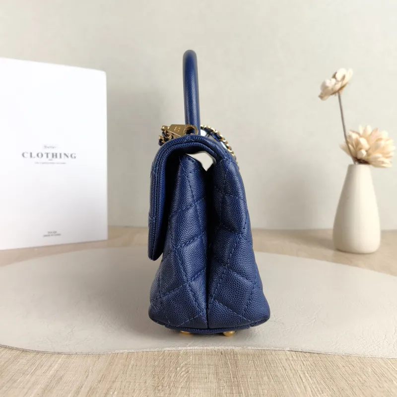 Chanel Top Handle Bag Coco Handle​ Grained Calfskin Small 24 × 10 × 14 cm 25 — detail view 5 of 12
