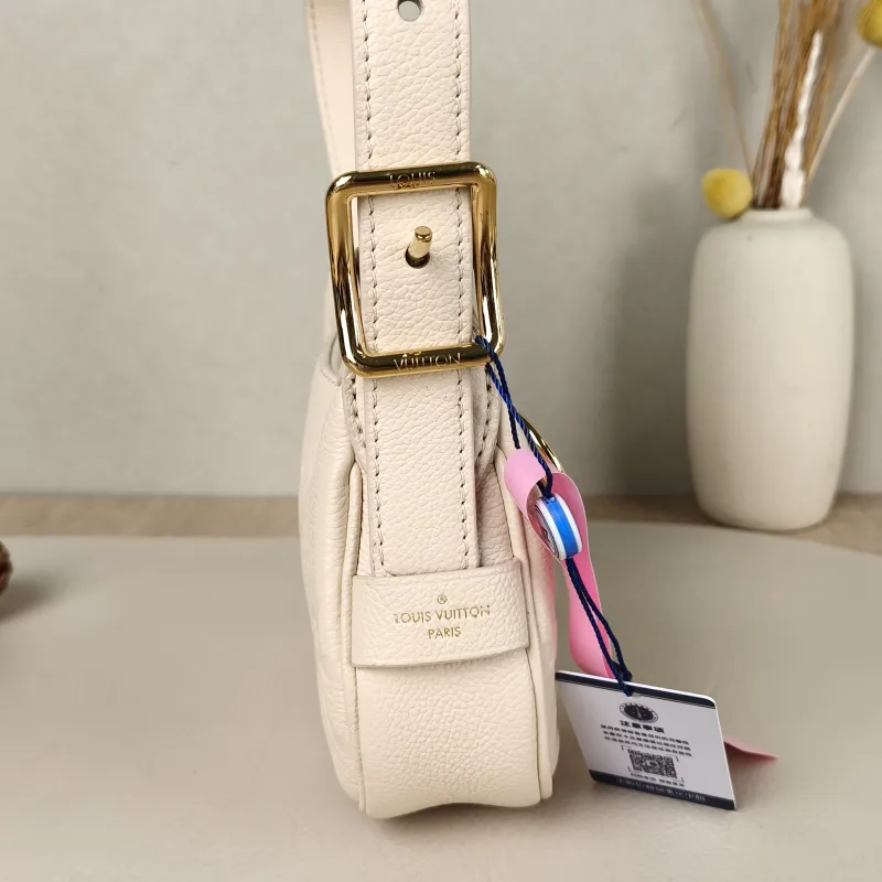 Louis Vuitton Shoulder Bag Moon White Calfskinmini20.5 × 5 × 11 cm — detail view 6 of 11
