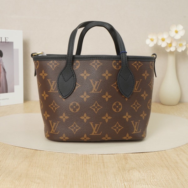 Louis Vuitton Black Calfskin Microchip Edition · Shoulder Strap Inner Pouch · 26.5 × 11 × 16.5 cm