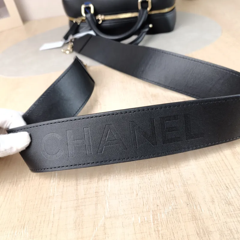 Chanel Crossbody Bag Box Bag Top Handle Crossbody Bag Black Calfskin 23 × 9.5 × 17 cm 29 — detail view 7 of 16
