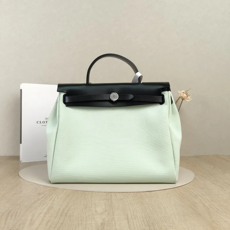 Hermès Shoulder Bag Herbag 31 Green Canvas Medium31 × 10 × 25 cm