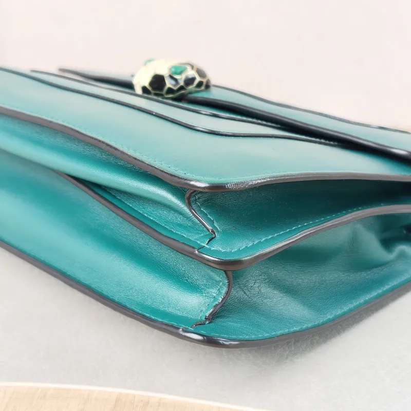 Bvlgari Crossbody Bag Serpenti Forever Collection Crossbody Bag Green Calfskin Medium 28 × 7.5 × 19 cm — detail view 7 of 14