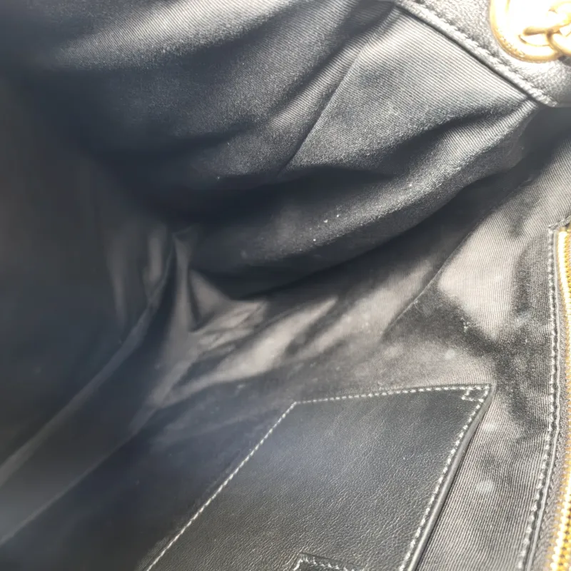SAINT LAURENT Crossbody Bag Jamie 4.3 Chain Bag Black SL ambskin Large43 × 9 × 29 cm — detail view 5 of 16