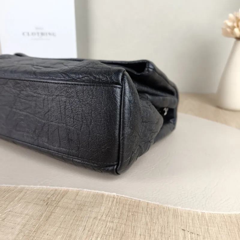 SAINT LAURENT Shoulder Bag Shoulder Bag Black Calfskin One Size 28 × 10 × 17 cm — detail view 2 of 12