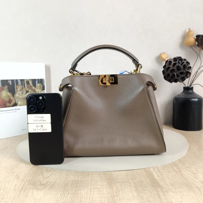 FENDI Crossbody Bag Peekaboo Essentially Small Brown Calfskin Small27 × 11 × 21 cm — cover view 3 of 5