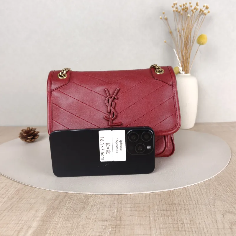 SAINT LAURENT Crossbody Bag Niki Red D Lambskin Small21 × 7.5 × 16 cm — cover view 4 of 5
