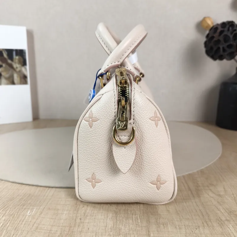 Louis Vuitton Crossbody Bag Speedy20 Beige · Pink Monogram Empreinte Embossed Calfskin Small 20.5 × 12 × 13.5 cm — detail view 1 of 10