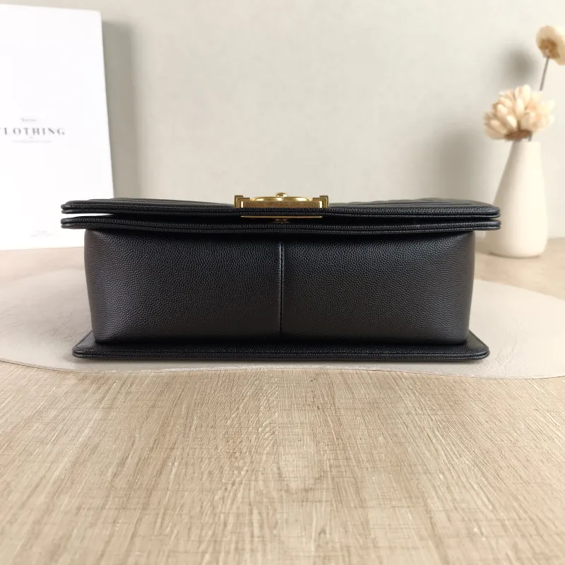 Chanel Crossbody Bag Le Boy​ Black Grained Calfskin Medium 25 × 9 × 15 cm — cover view 5 of 6