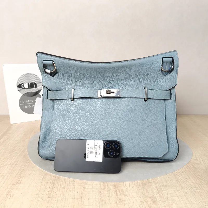 Hermès Shoulder Bag Jypsiere 34J7 Togo Calfskin Large34 × 15 × 26 cm — cover view 3 of 5