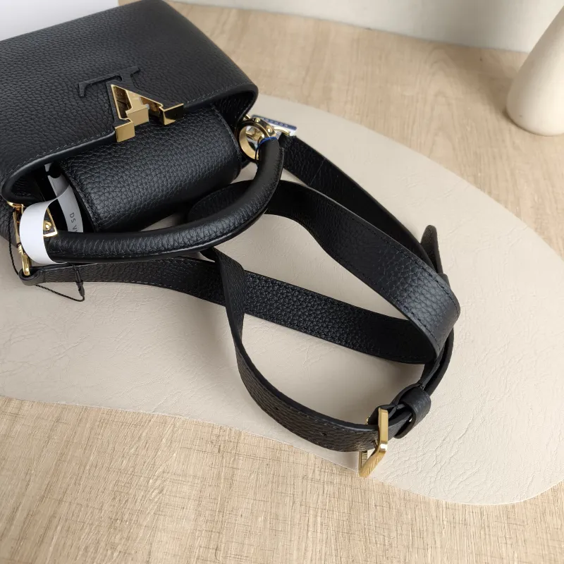 Louis Vuitton Crossbody Bag Capucines Black Calfskin Mini 21 × 8 × 14 cm — detail view 9 of 10