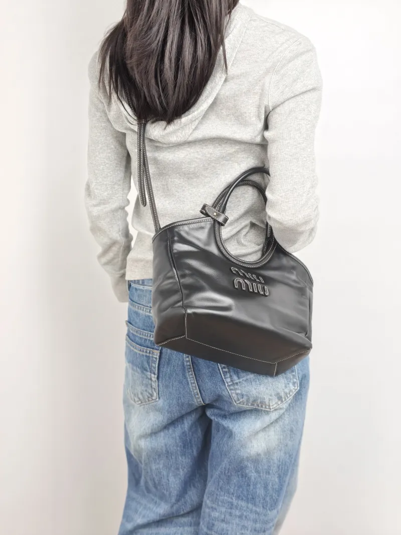 Miumiu Shoulder Bag IVY Tote Shopping Tote Black CC alfskin Small 22 × 12 × 23.5 cm — on-model view 2 of 3